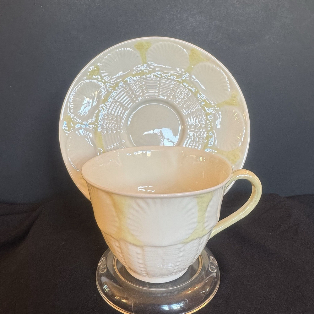 Vtg Belleek Tea Cup/Saucer Set Yellow Luster Shell Pattern